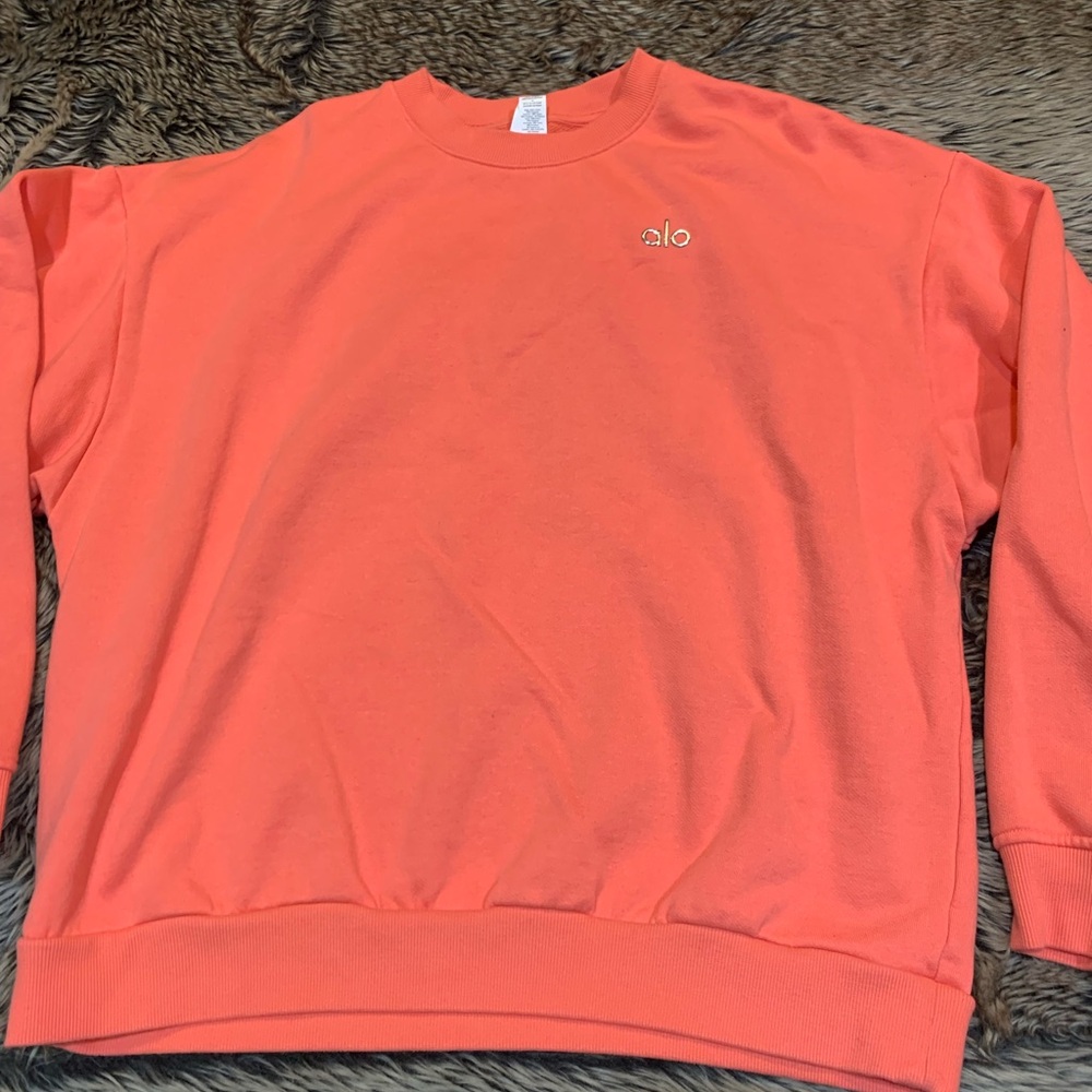Alo Accolade Crew Neck Pullover Red Hot Summer Size M (limited sold out color)